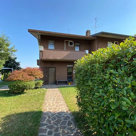 Il Glicine Bianco 4* Azzano San Paolo