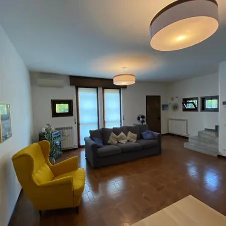 B&B Il Glicine Bianco 아자노 산 파올로
