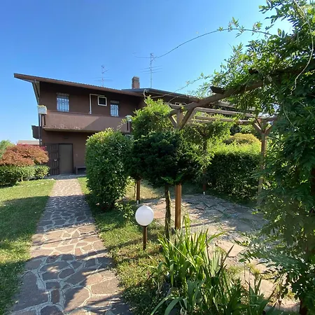 B&B Il Glicine Bianco 아자노 산 파올로